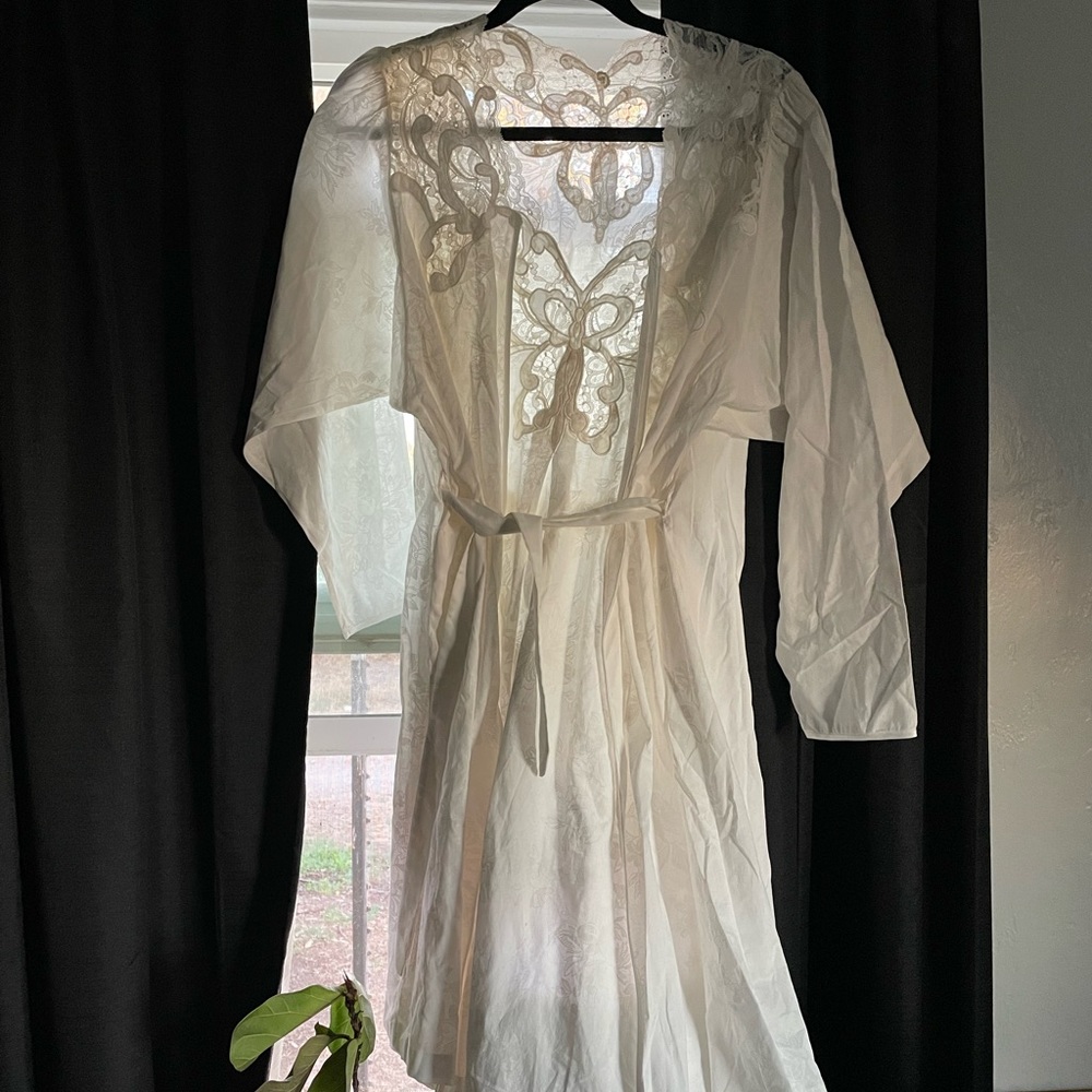 Vintage Wedding Lingerie Nightgown and Robe set